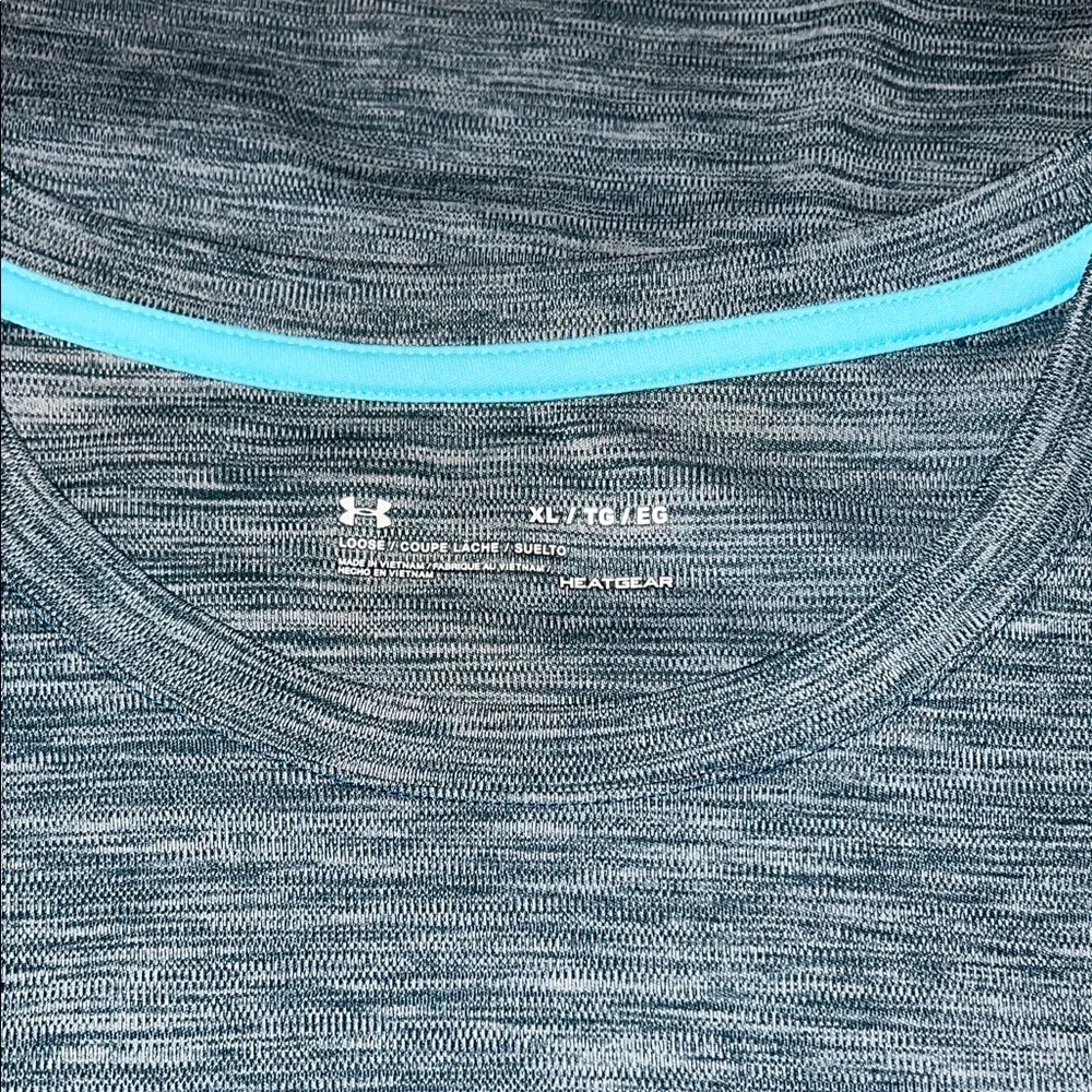 Under Armour Shirt Bundle - Picture 8 of 10